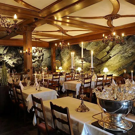Tschugge Hotel 4*