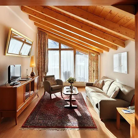 Otel Tschugge 4*