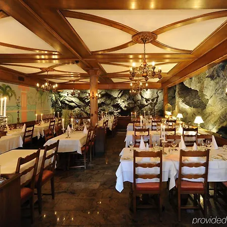 Tschugge Ξενοδοχείο 4*