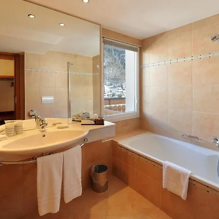 Ξενοδοχείο Tschugge