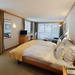 Tschugge Hotel 4*