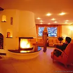 Tschugge Hotel 4*