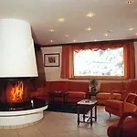 Hotel Tschugge