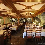 Tschugge Hotel 4*
