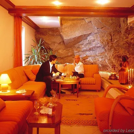 Tschugge Hotel