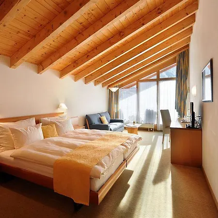 Отель Tschugge 4*